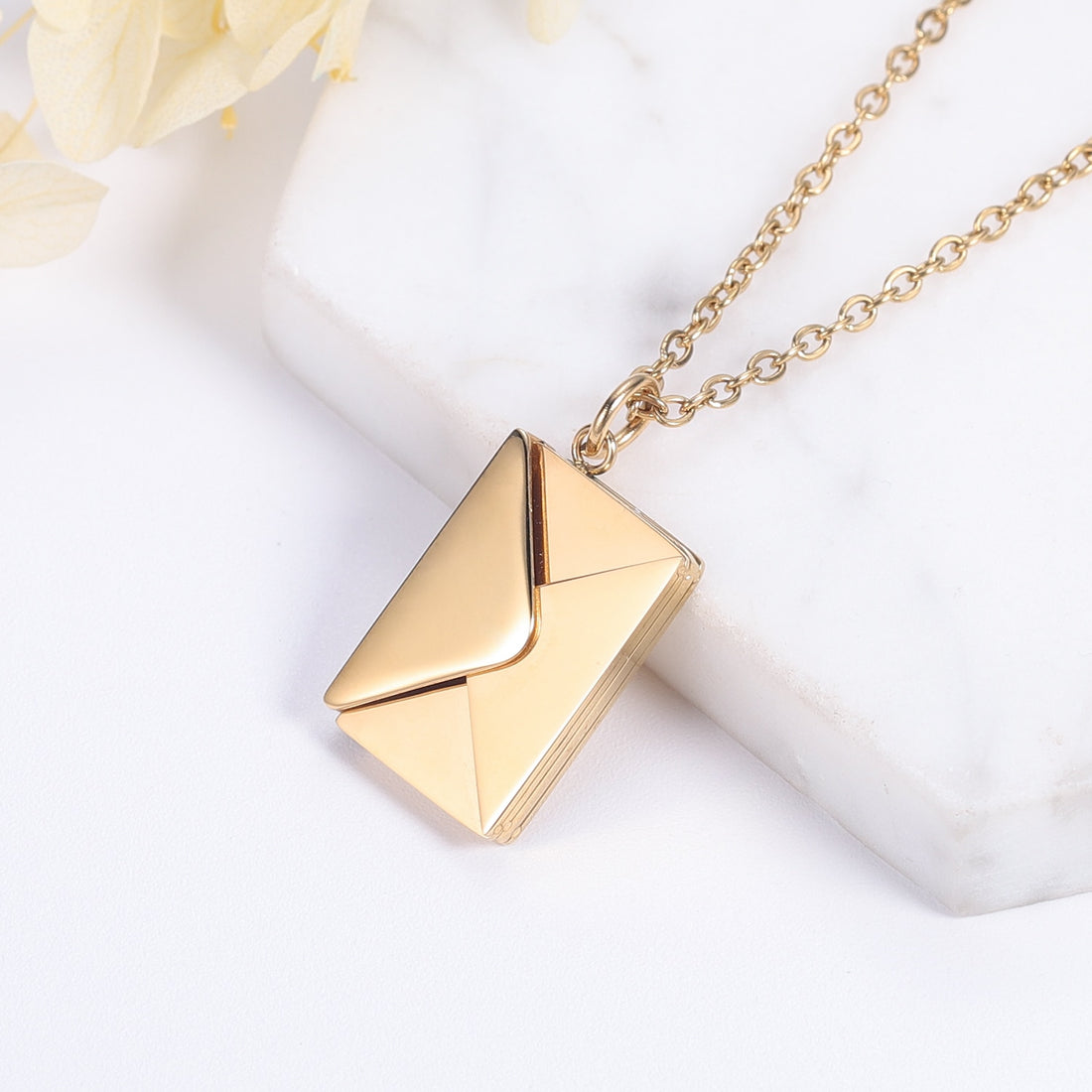 Envelope Necklace - Mabenir